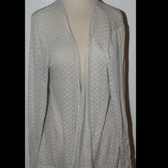 Maurices Light Weight Open Front Beige Knit Sweater XL Rayon  Embroidery Sleeve. - Picture 1 of 8